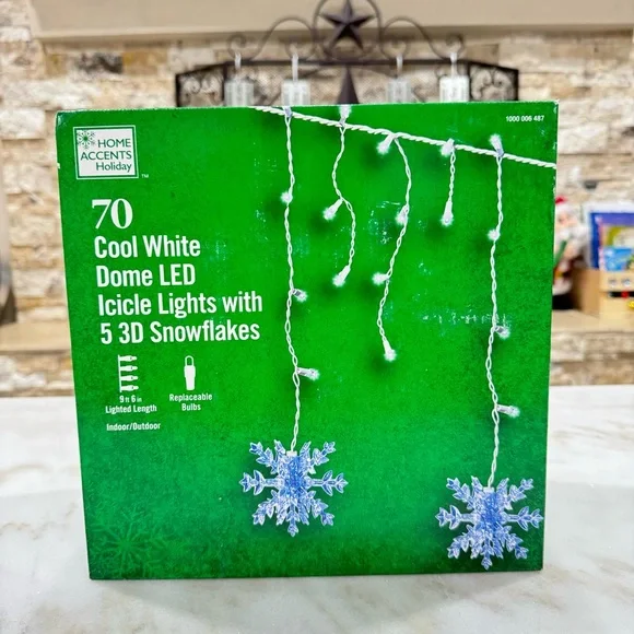 Home Accents Holiday 70 Cool White Dome LED Icicle Lights With 5 3D Snowflakes